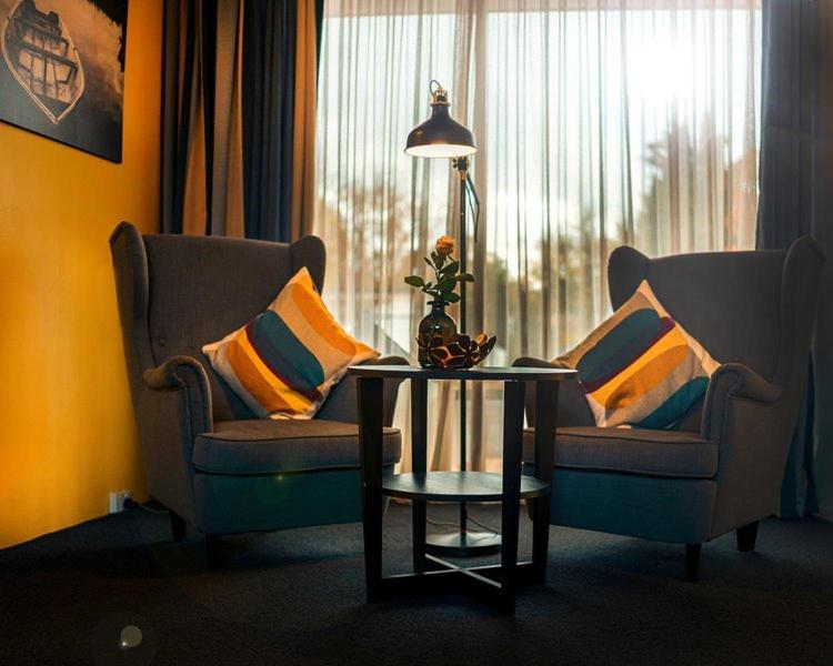 Signature Deluxe Queen Room