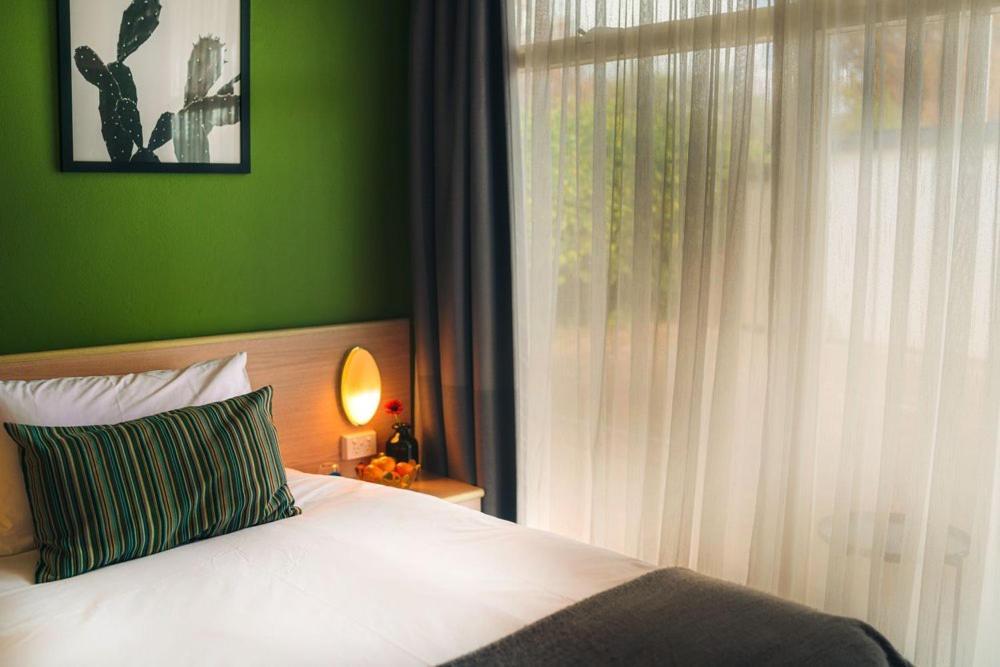 Signature Executive Room - Solo Traveller